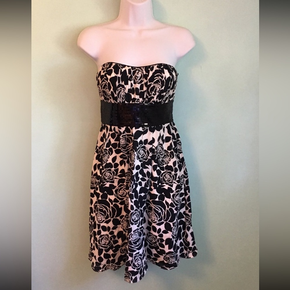 Y2K White House Black Market Silk Strapless Dress Sz 0